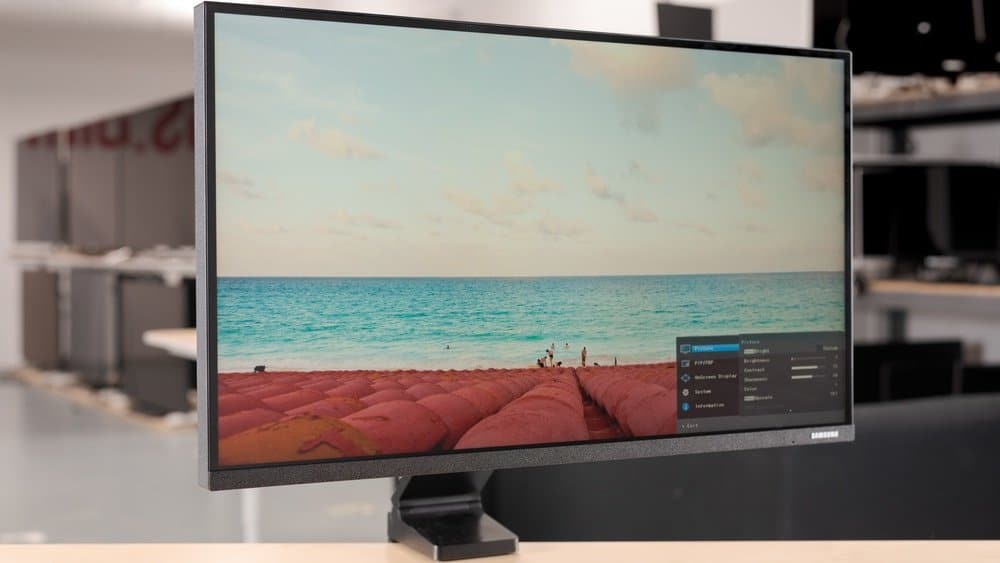 2020 New Year Samsung Sale - Sided Bezelless Monitor £249.99